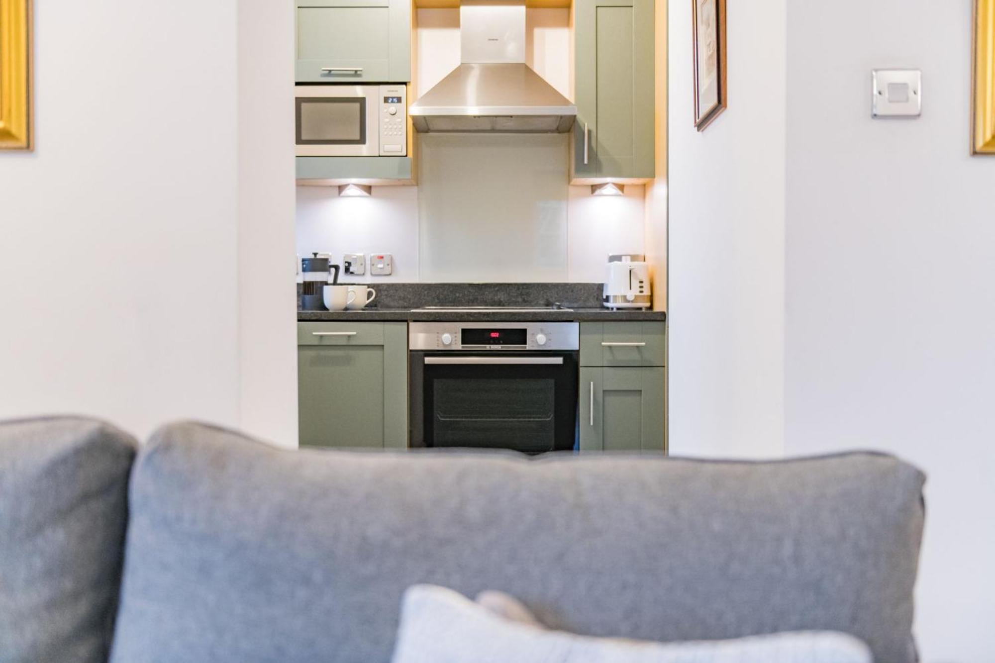 The Linen House By Bloom Stays Canterbury Bagian luar foto