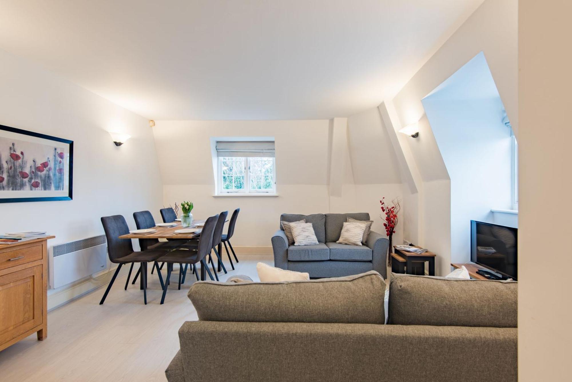 The Linen House By Bloom Stays Canterbury Bagian luar foto